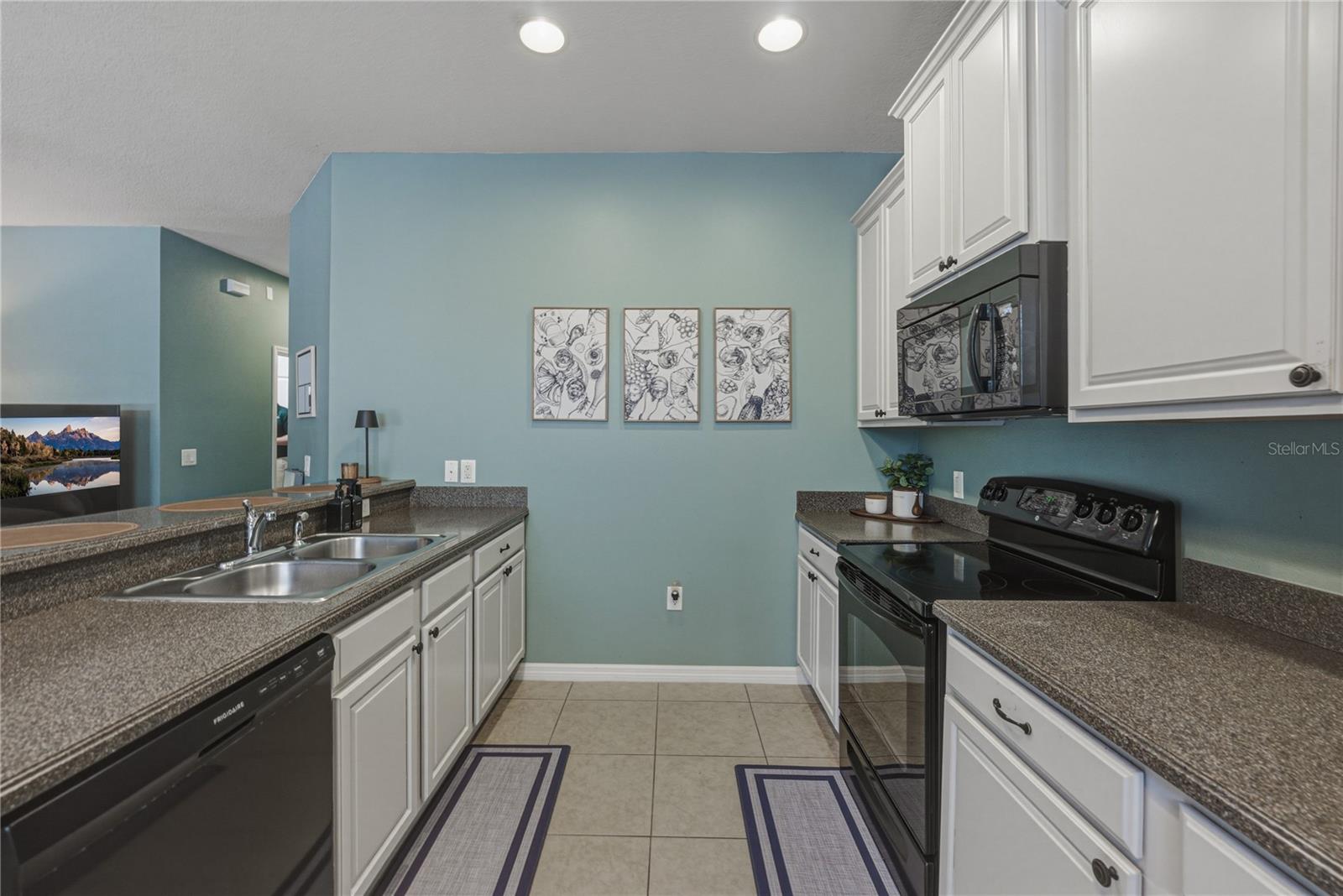 VILLAGES AT BRIDGEWATER VILLAGE 07 - Residential