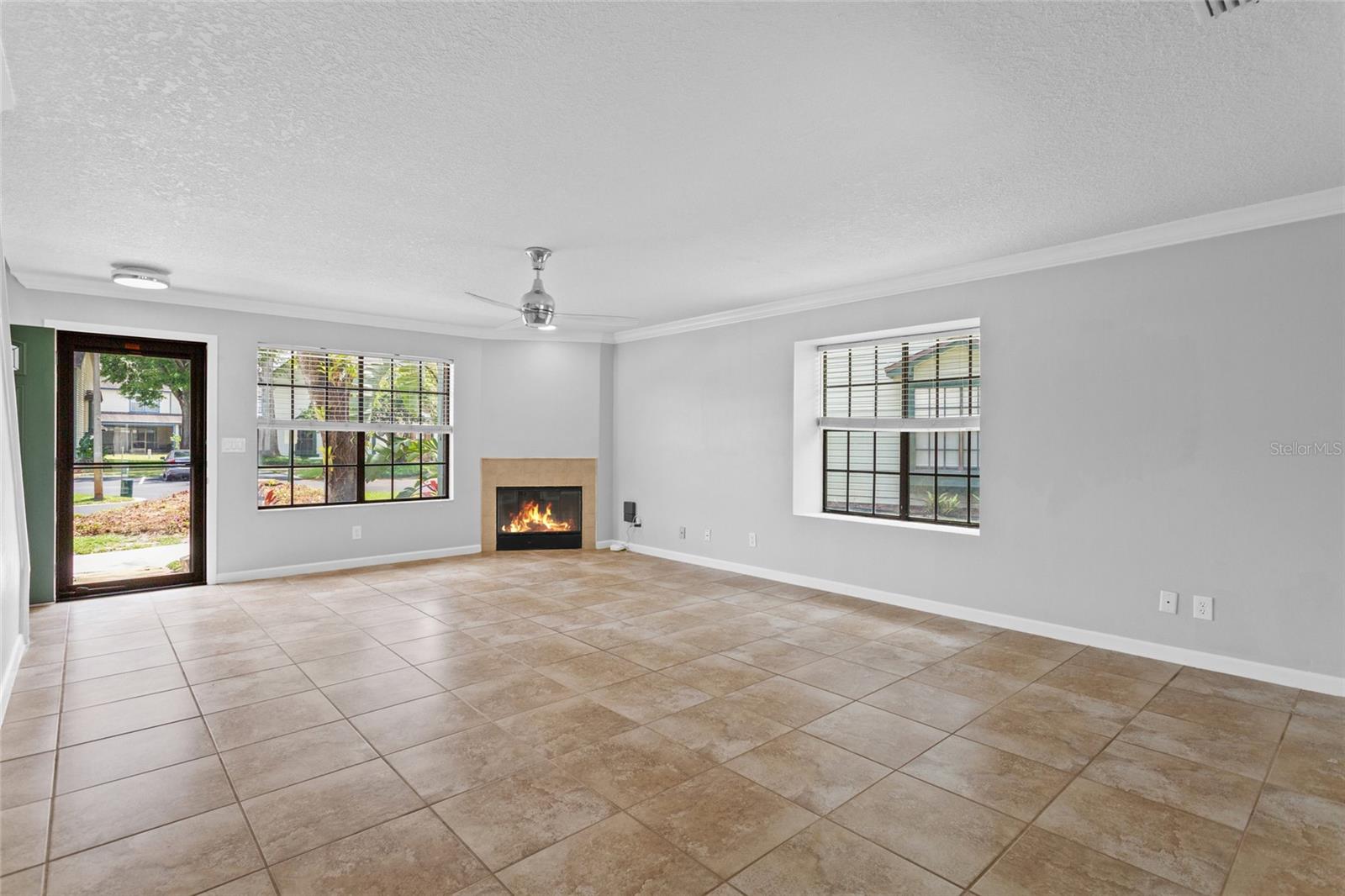 2930 CANDELA COURT