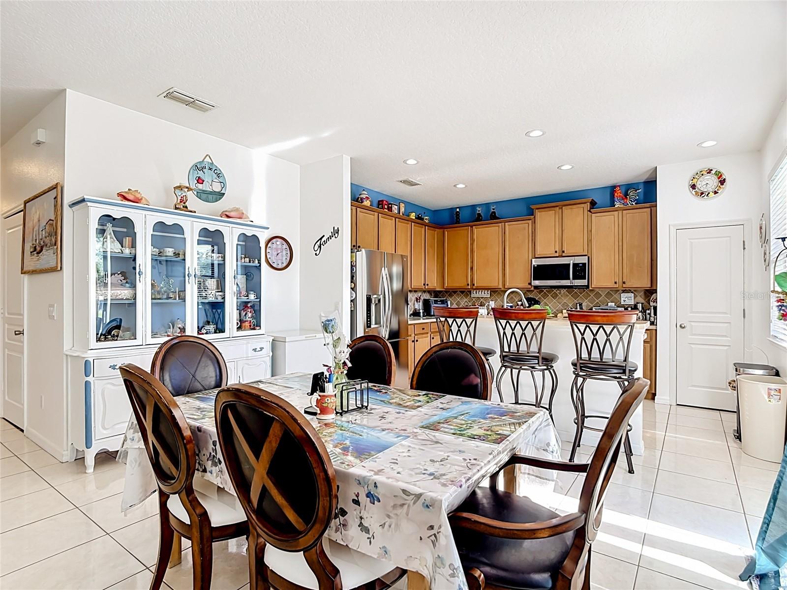 DORAL POINTE UNIT TWO - Residential