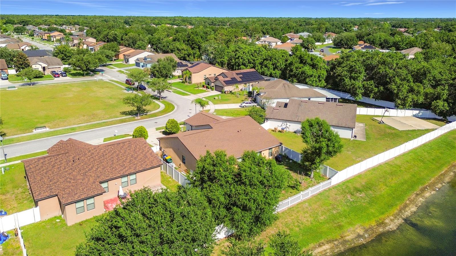DORAL POINTE UNIT TWO - Residential
