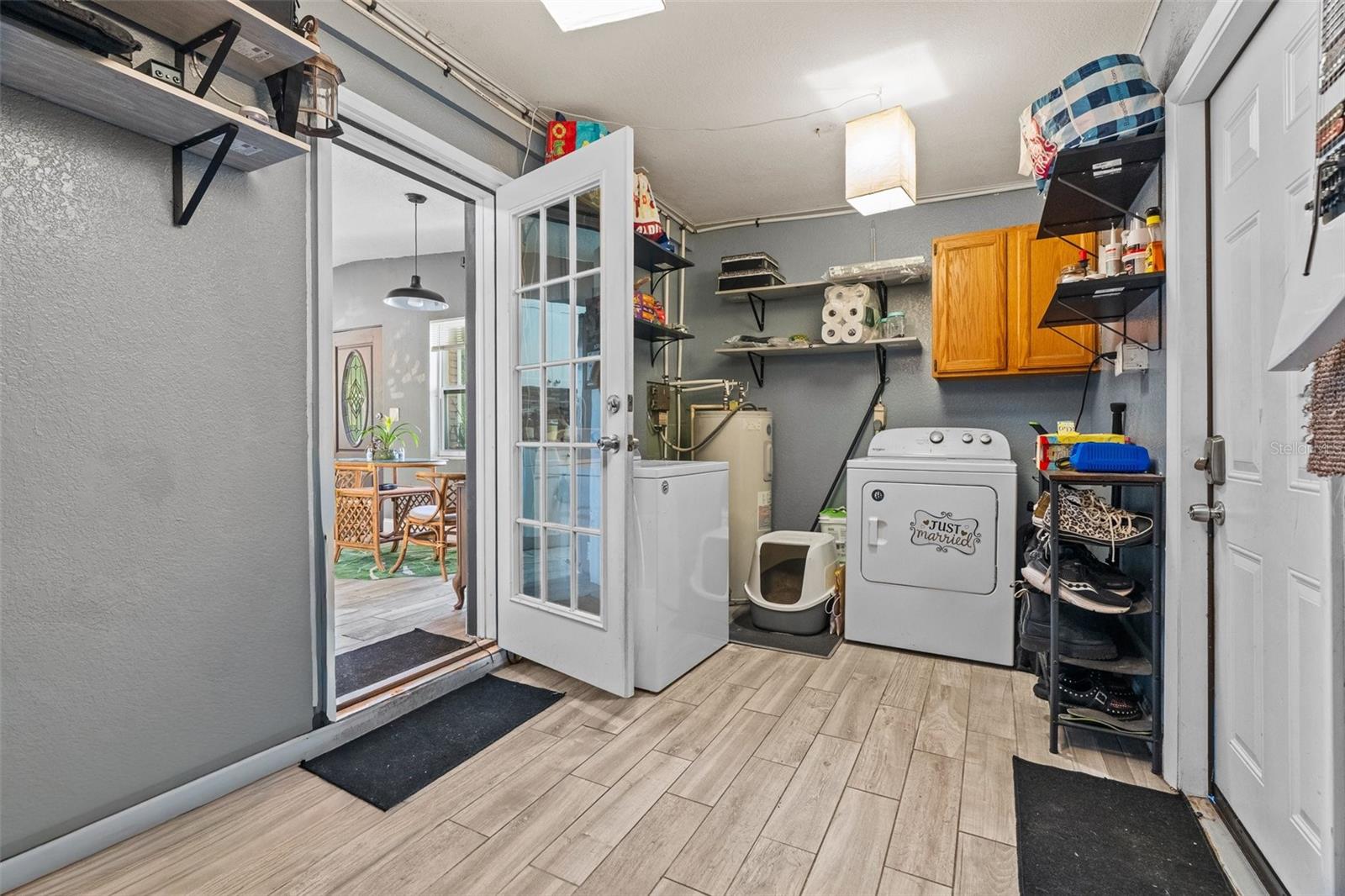 QUEENS MIRROR SOUTH REP - Residential