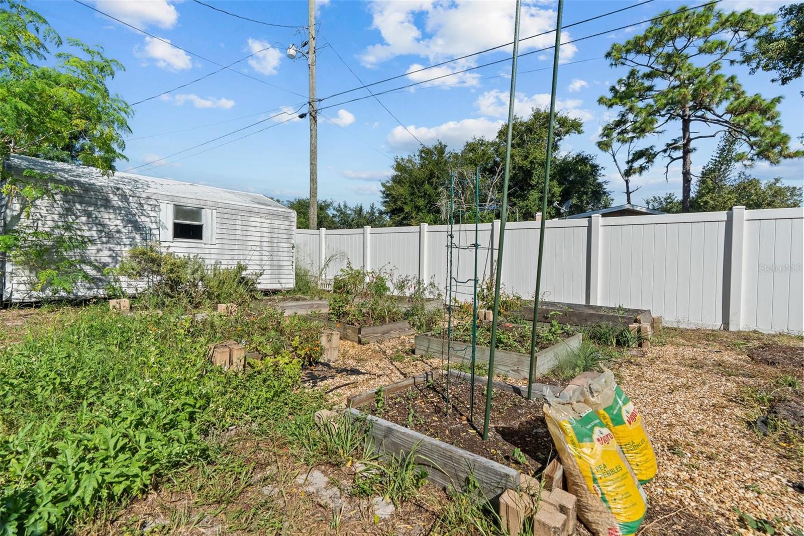 QUEENS MIRROR SOUTH REP - Residential