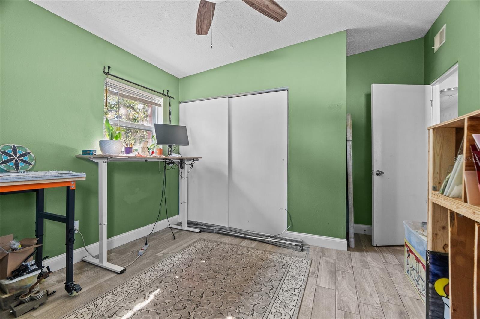 QUEENS MIRROR SOUTH REP - Residential