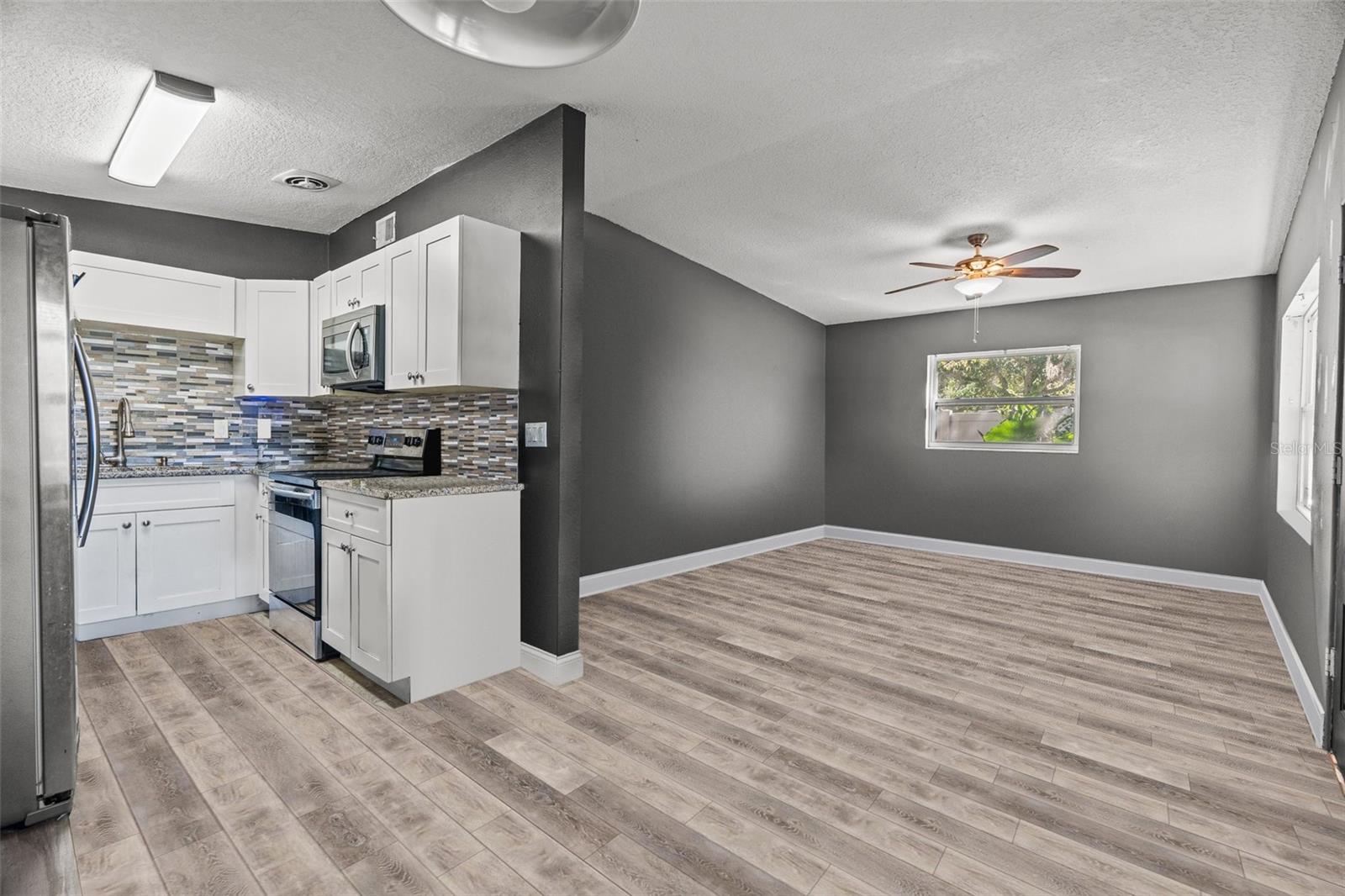 QUEENS MIRROR SOUTH REP - Residential