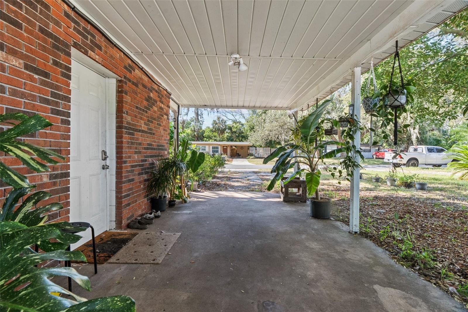 QUEENS MIRROR SOUTH REP - Residential