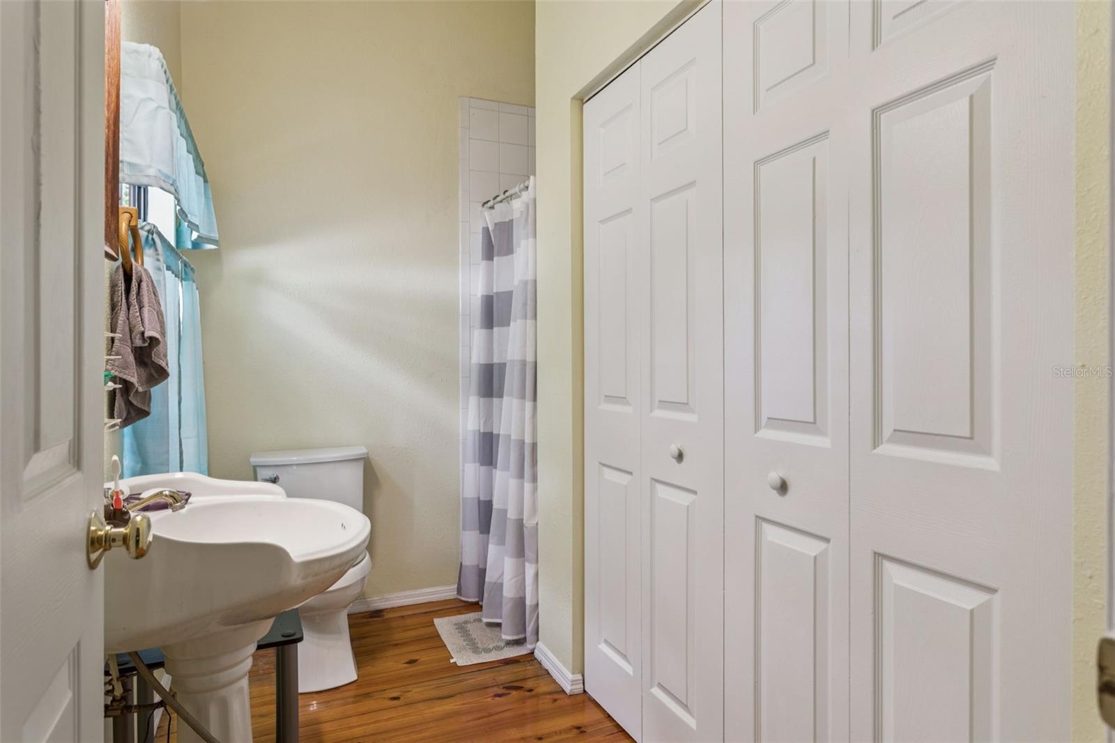 TEMPLE CREST UNIT 2 - Residential