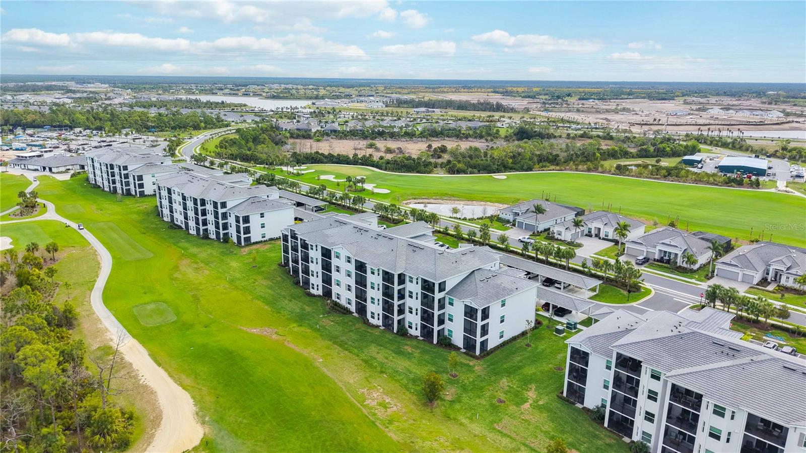 WELLEN PARK GOLF & COUNTRY CLUB - Residential