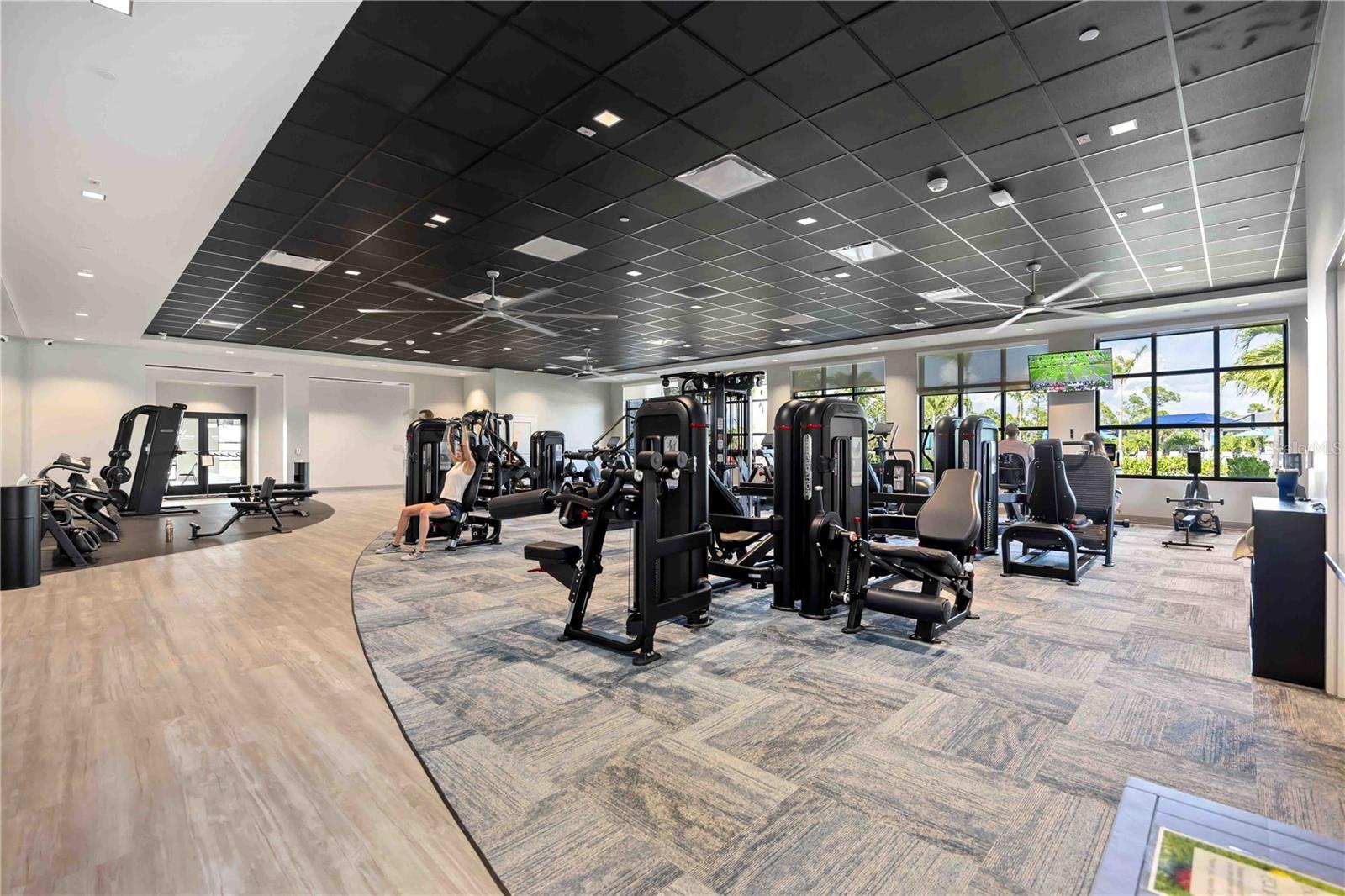 WELLEN PARK GOLF & COUNTRY CLUB - Residential