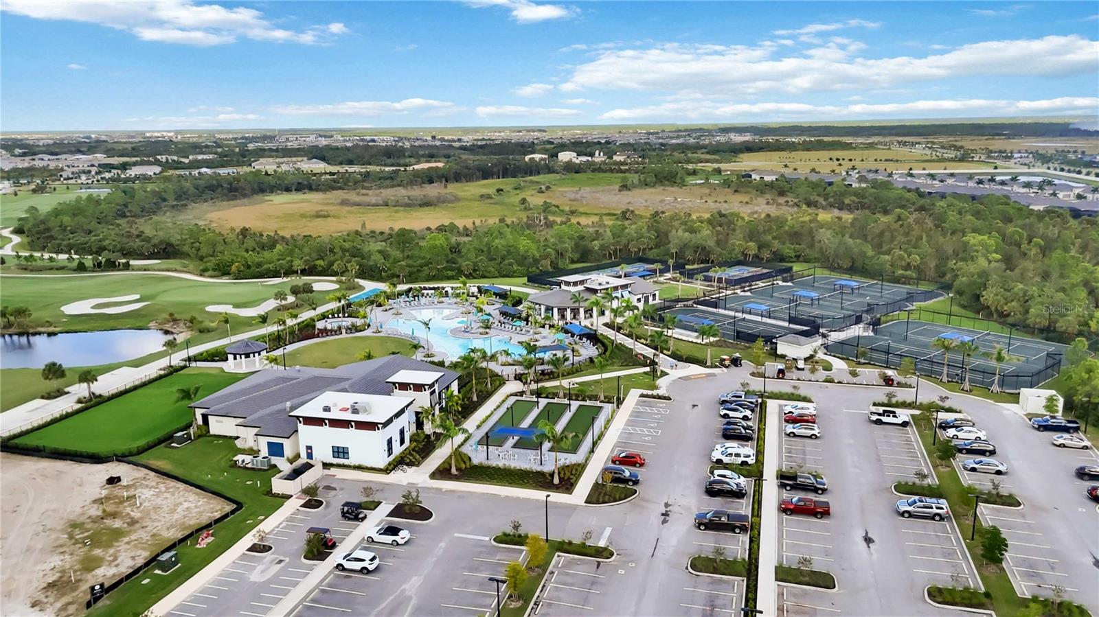 WELLEN PARK GOLF & COUNTRY CLUB - Residential