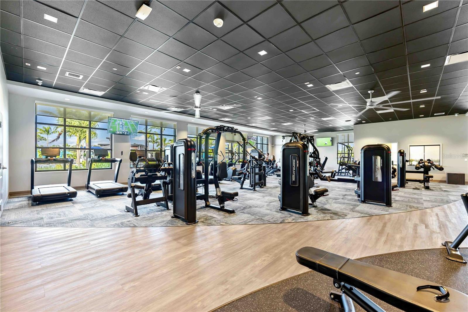 WELLEN PARK GOLF & COUNTRY CLUB - Residential