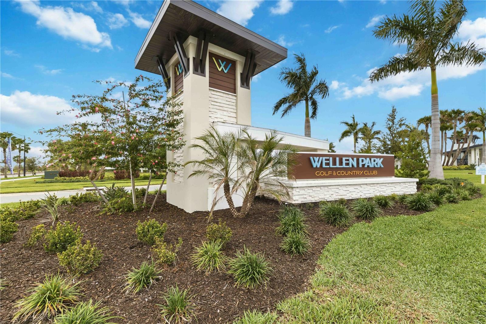 WELLEN PARK GOLF & COUNTRY CLUB - Residential