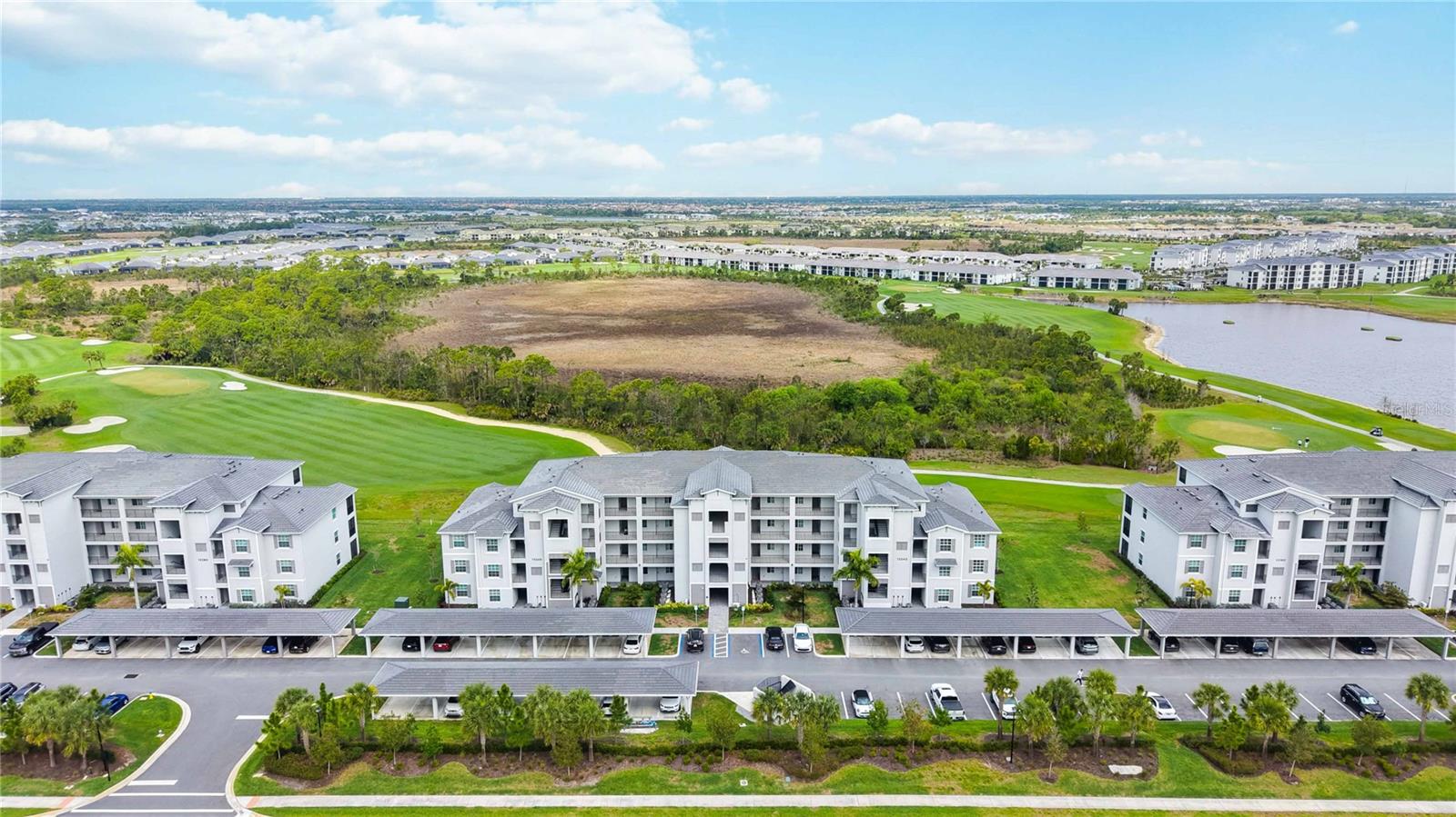 WELLEN PARK GOLF & COUNTRY CLUB - Residential