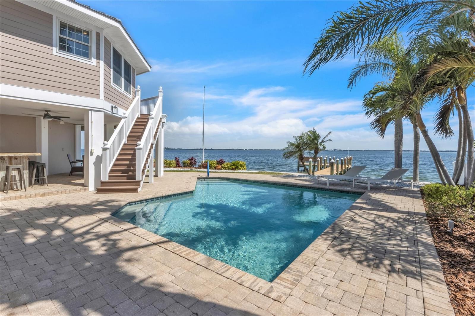 HOLMES BEACH 12TH UNIT - Residential