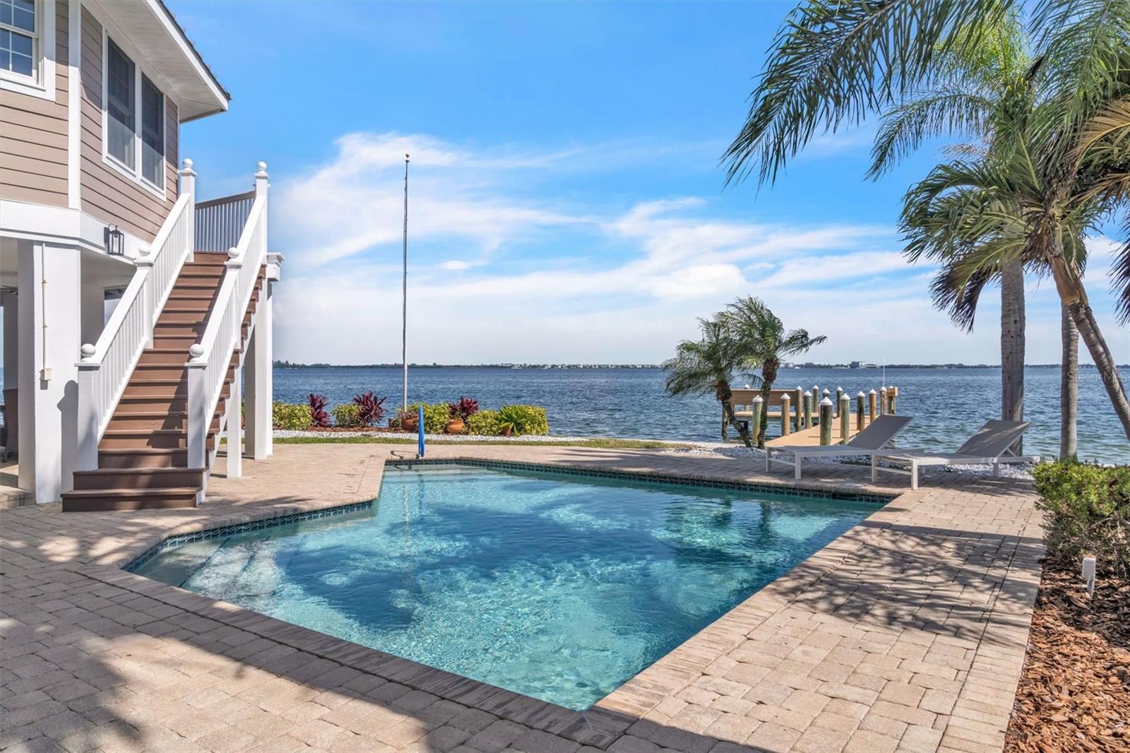 HOLMES BEACH 12TH UNIT - Residential