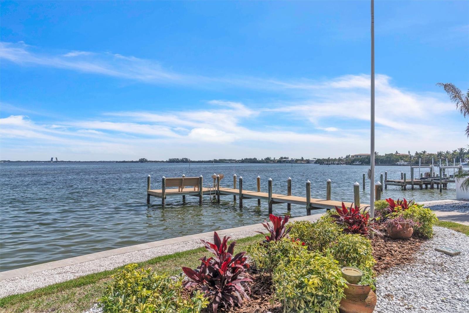 HOLMES BEACH 12TH UNIT - Residential