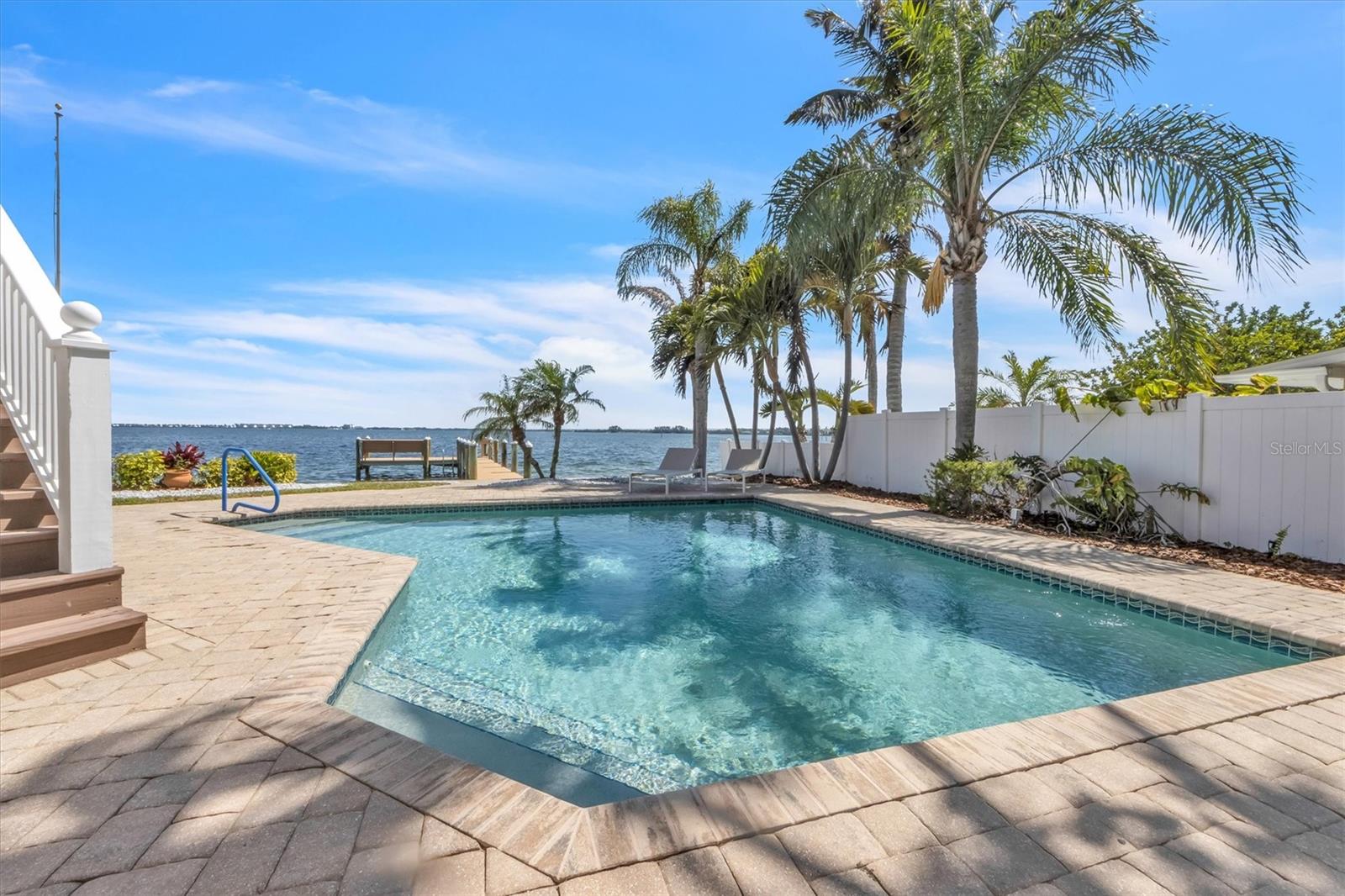 HOLMES BEACH 12TH UNIT - Residential