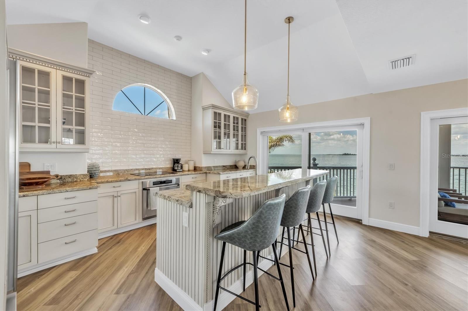 HOLMES BEACH 12TH UNIT - Residential