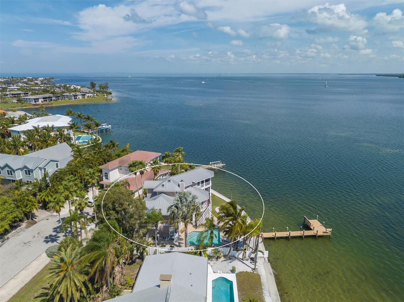 HOLMES BEACH 12TH UNIT - Residential