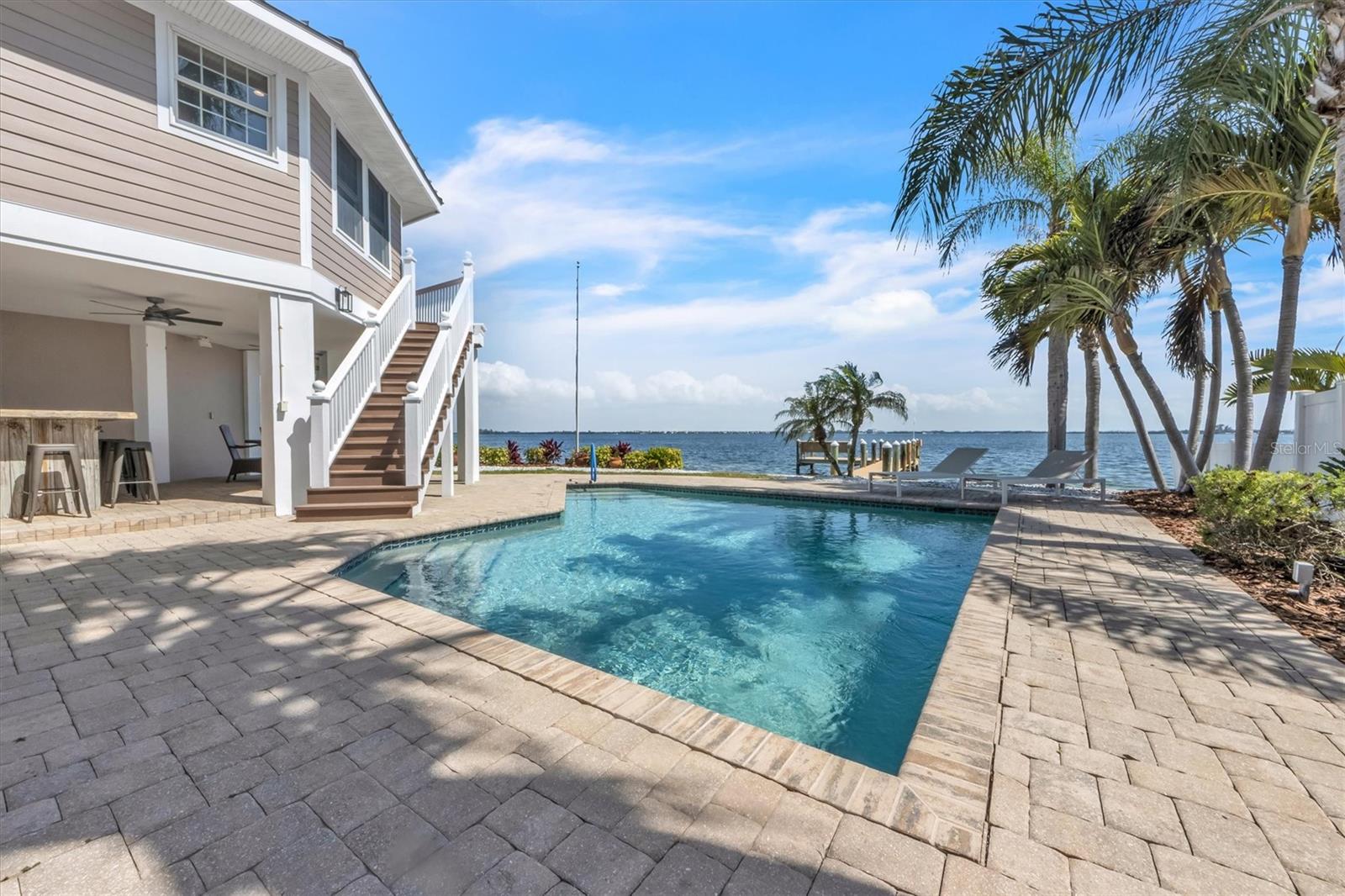 HOLMES BEACH 12TH UNIT - Residential