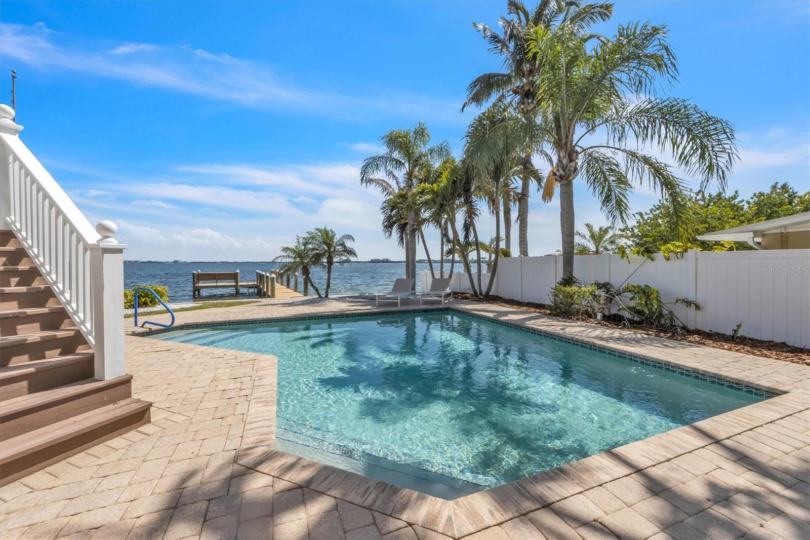 HOLMES BEACH 12TH UNIT - Residential