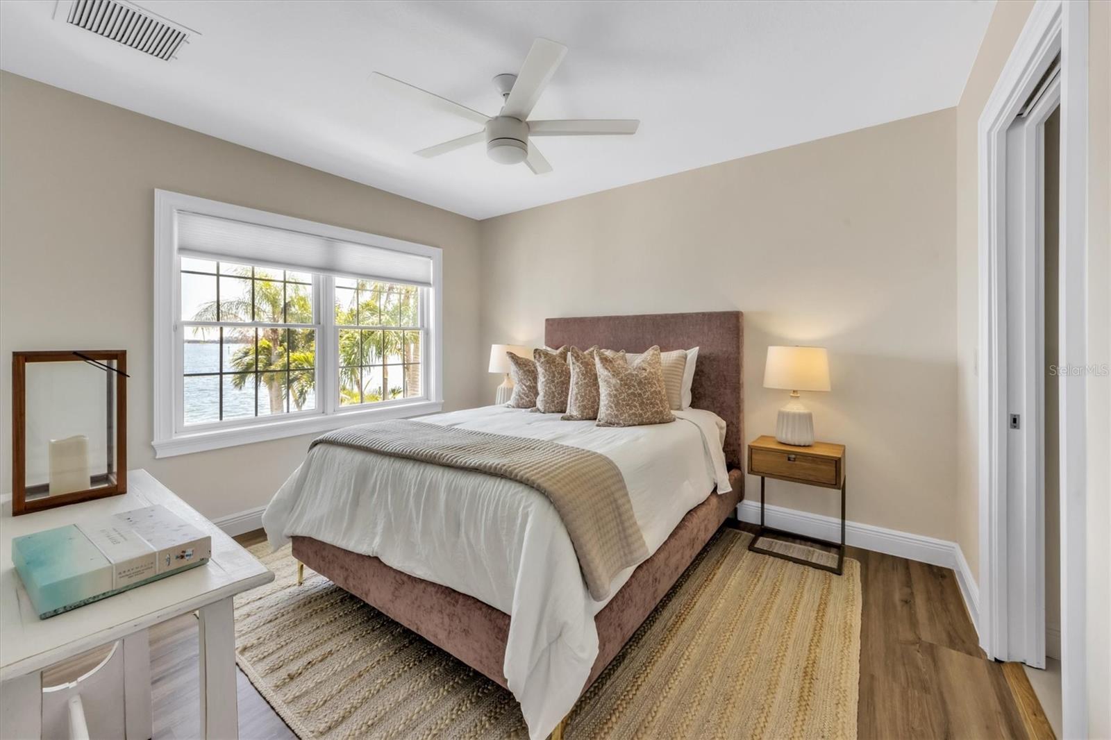 HOLMES BEACH 12TH UNIT - Residential