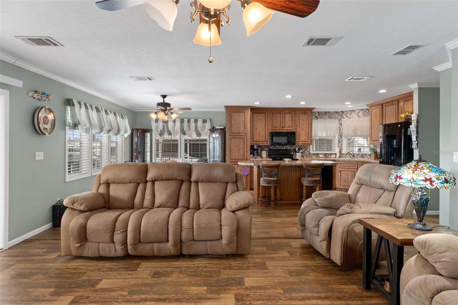 GRAND HORIZONS PH 03 - Residential