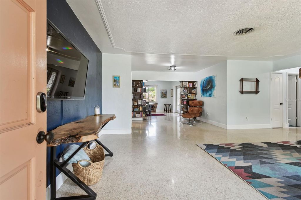 Photo of 5961 36th Ave N, St Petersburg, FL 33710 (MLS # TB8393660)