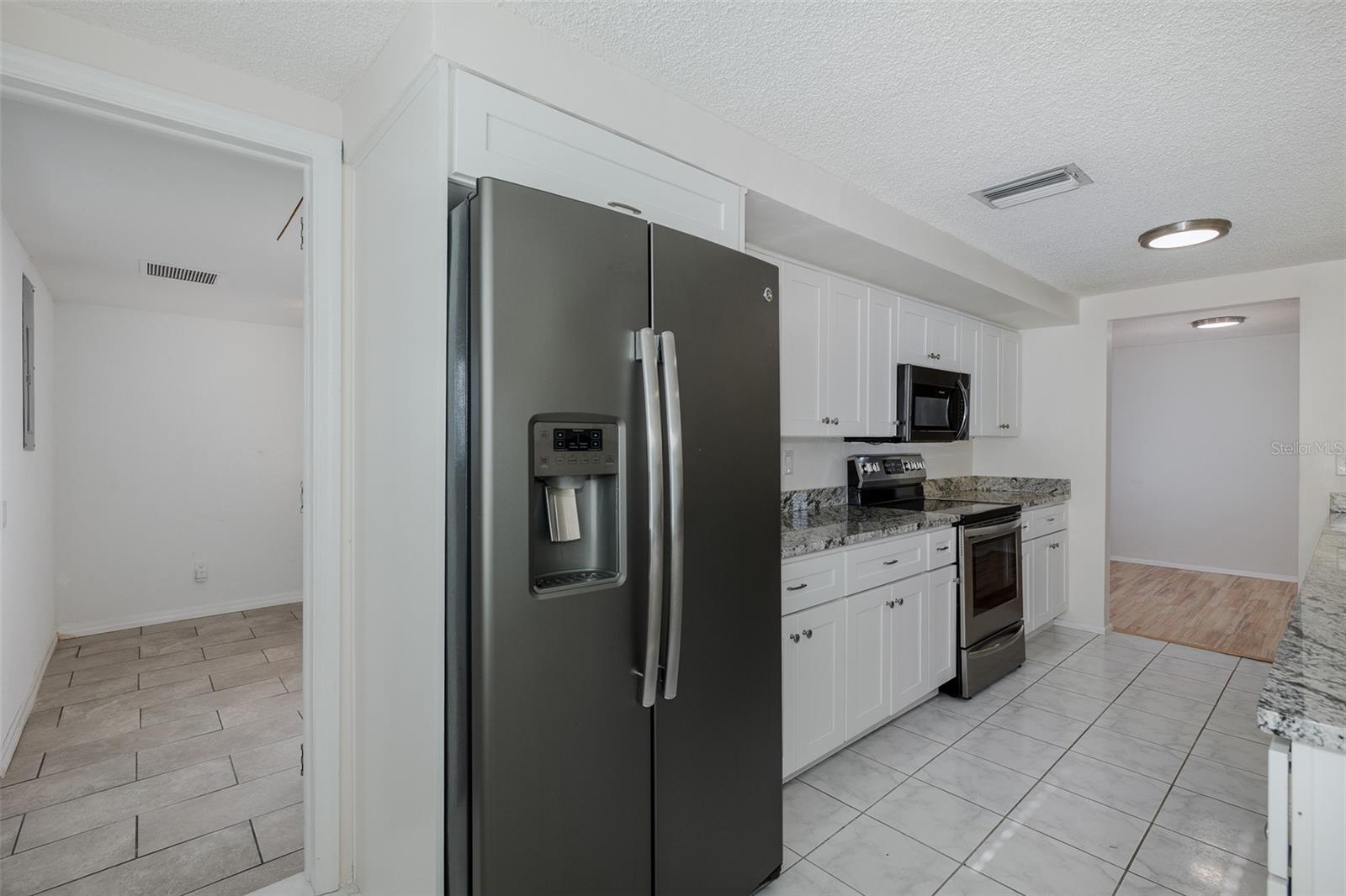 FOREST HILLS - Residential