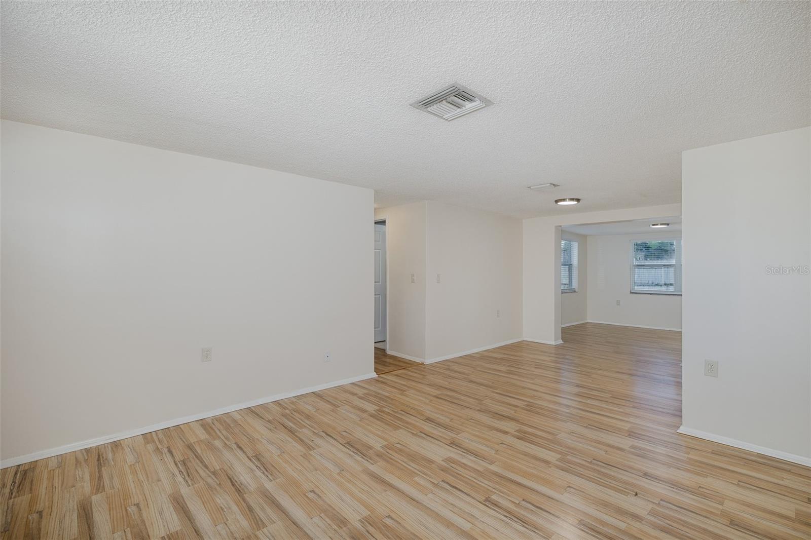 FOREST HILLS - Residential