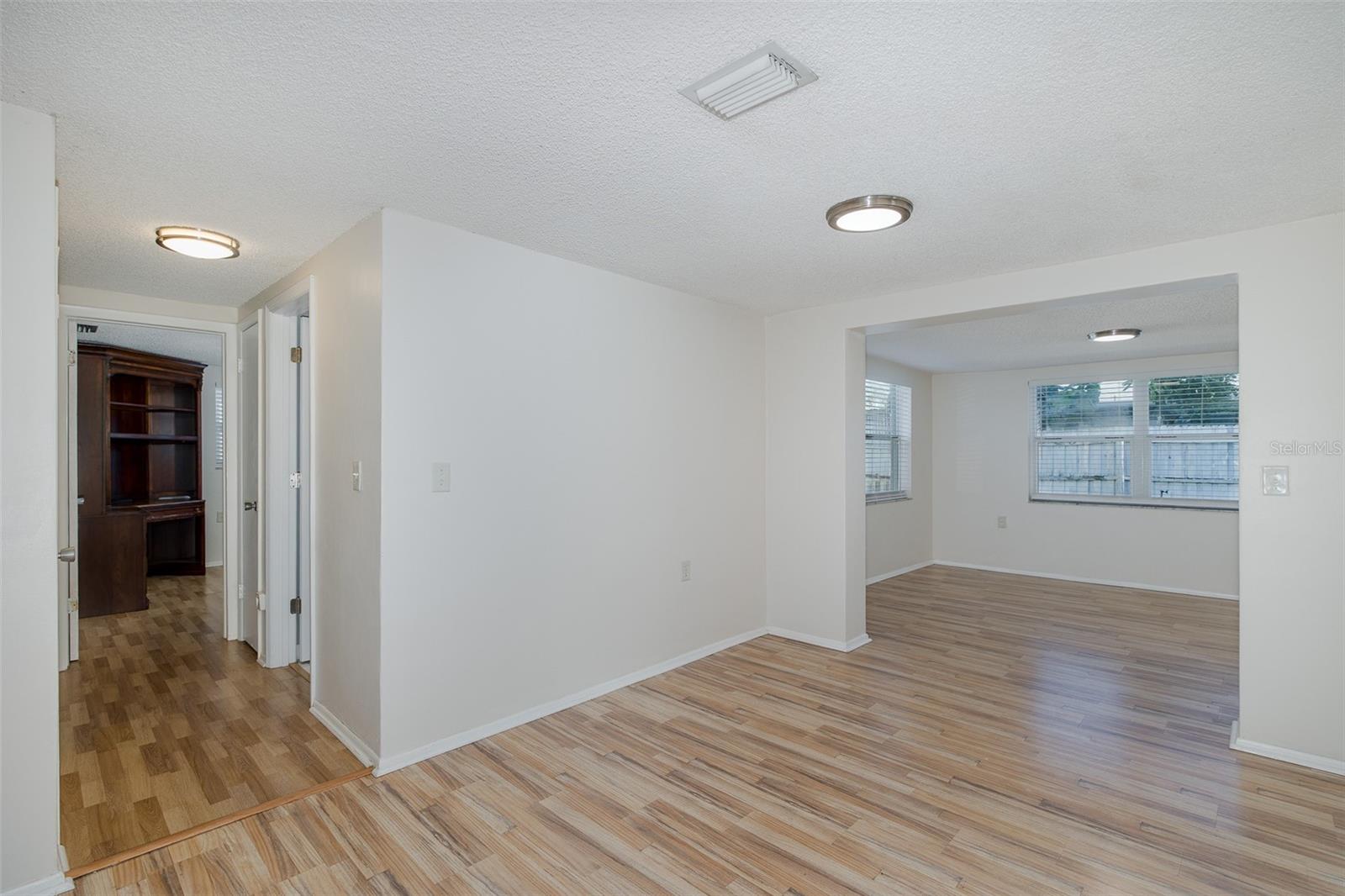 FOREST HILLS - Residential