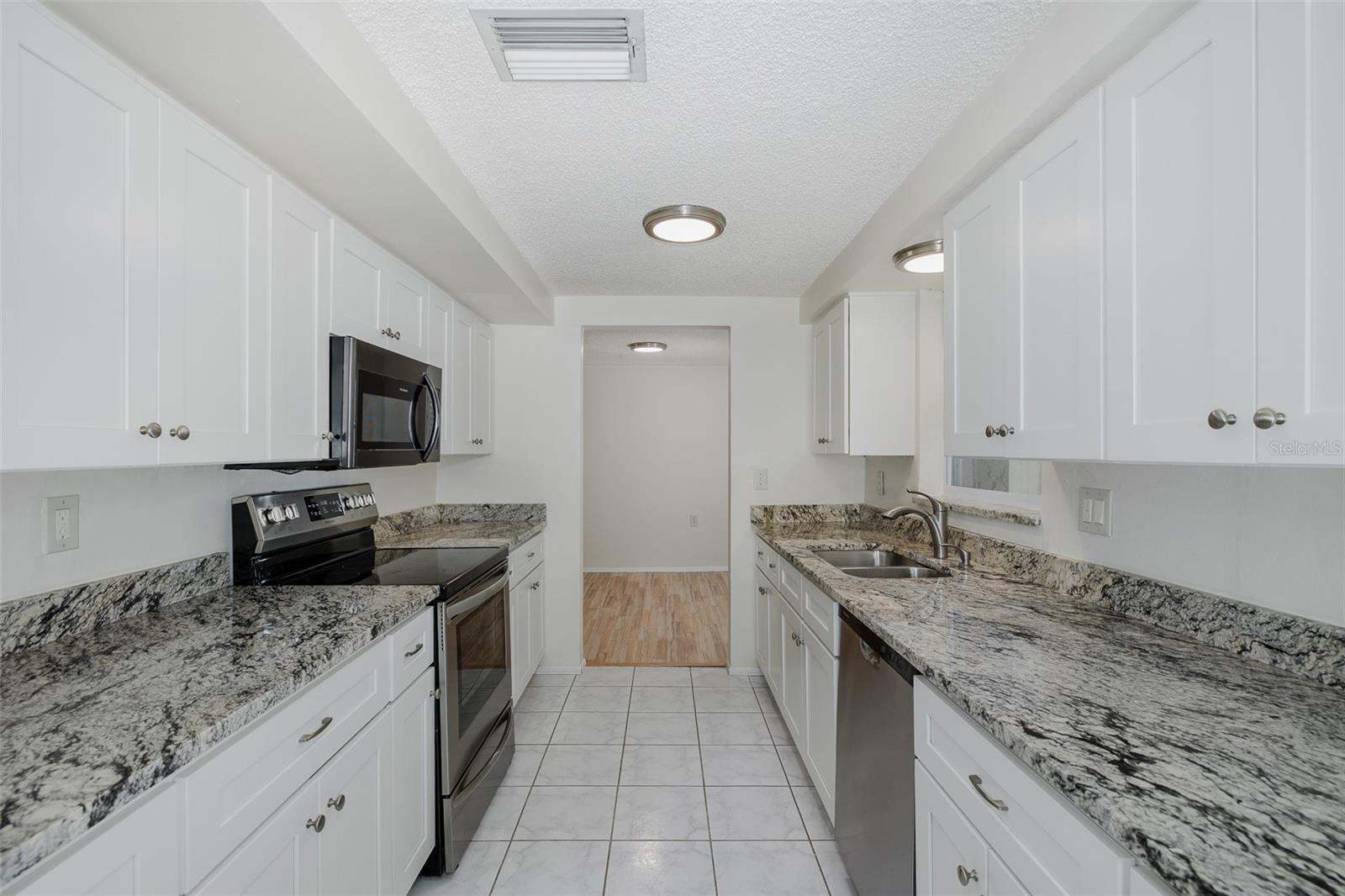 FOREST HILLS - Residential