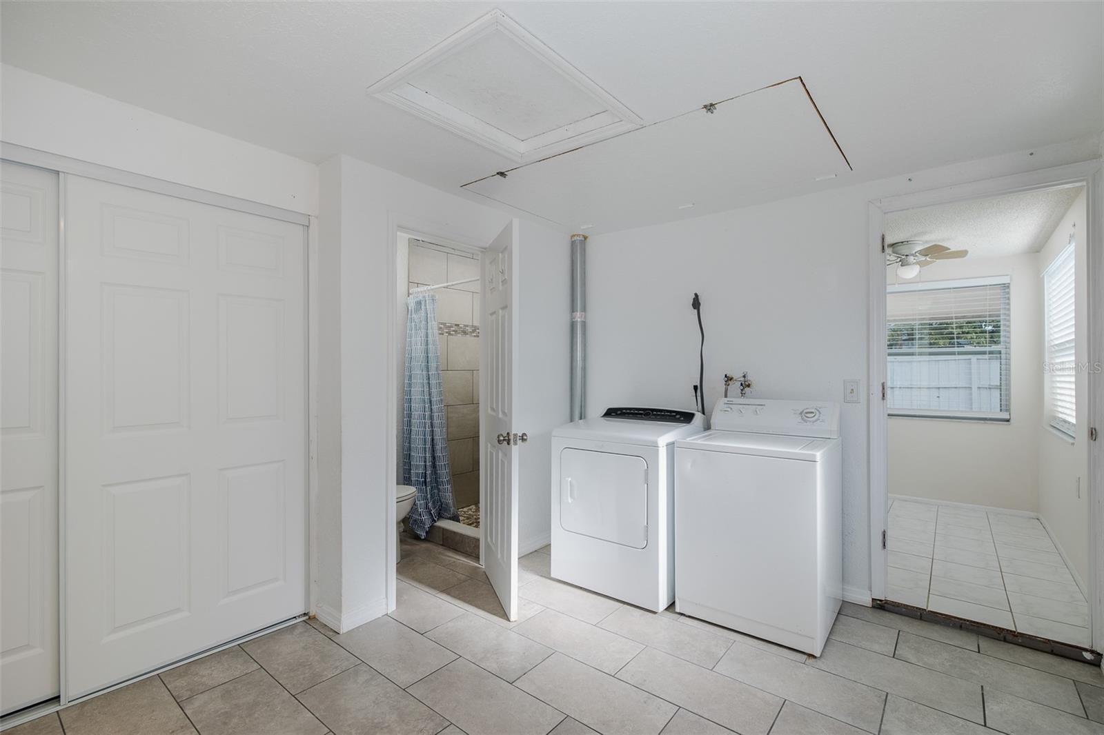 FOREST HILLS - Residential