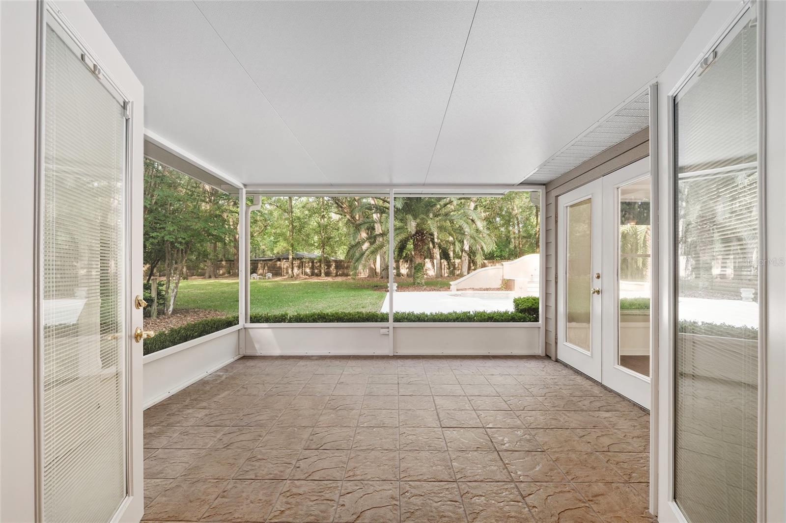 JOCKEY CLUB - Residential
