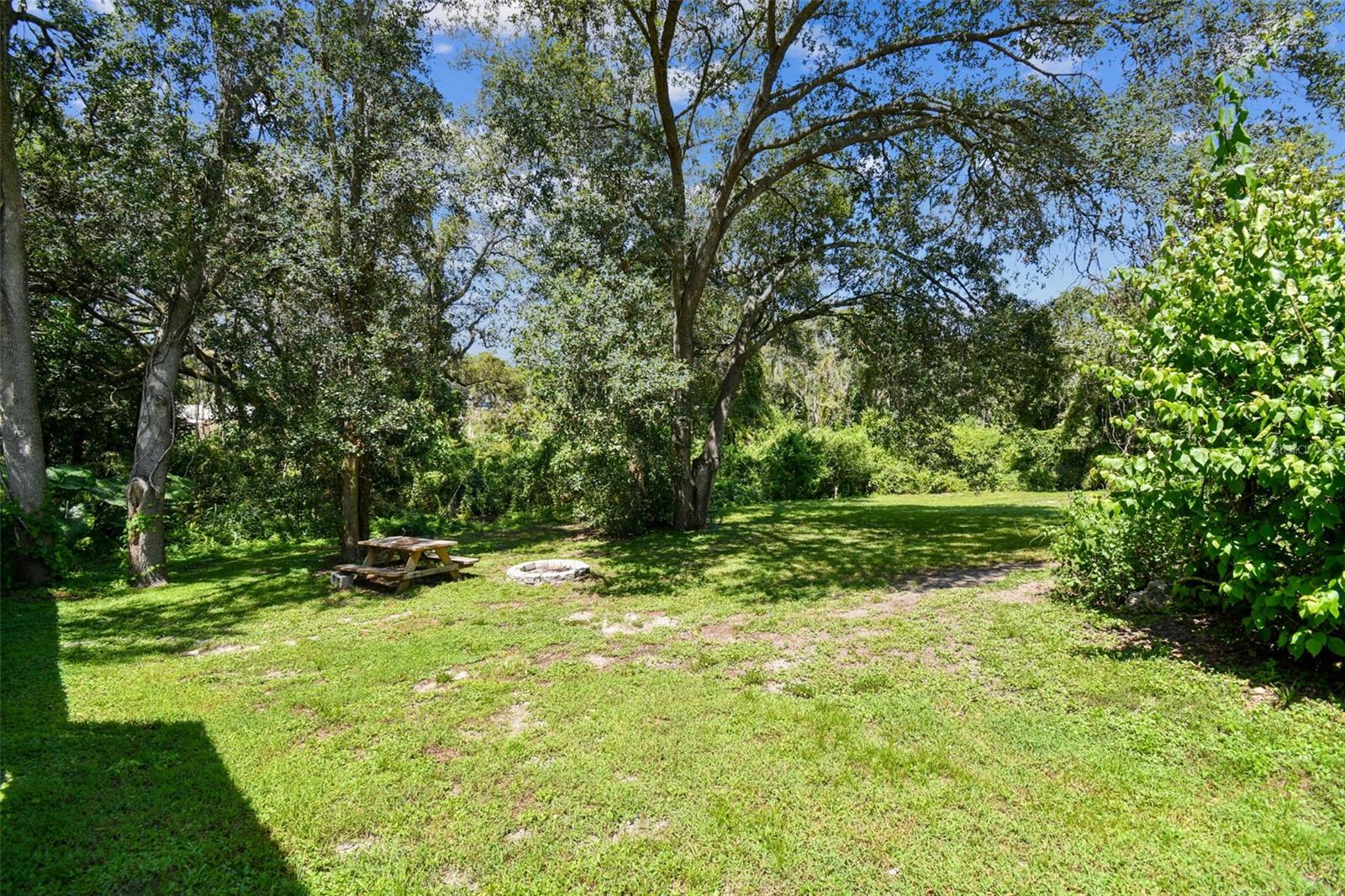 RUSTIC OAKS SECOND ADD - Residential