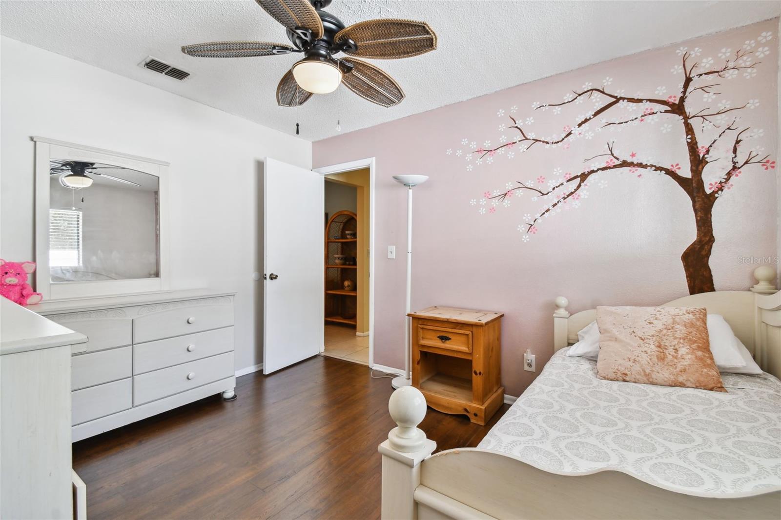 RUSTIC OAKS SECOND ADD - Residential