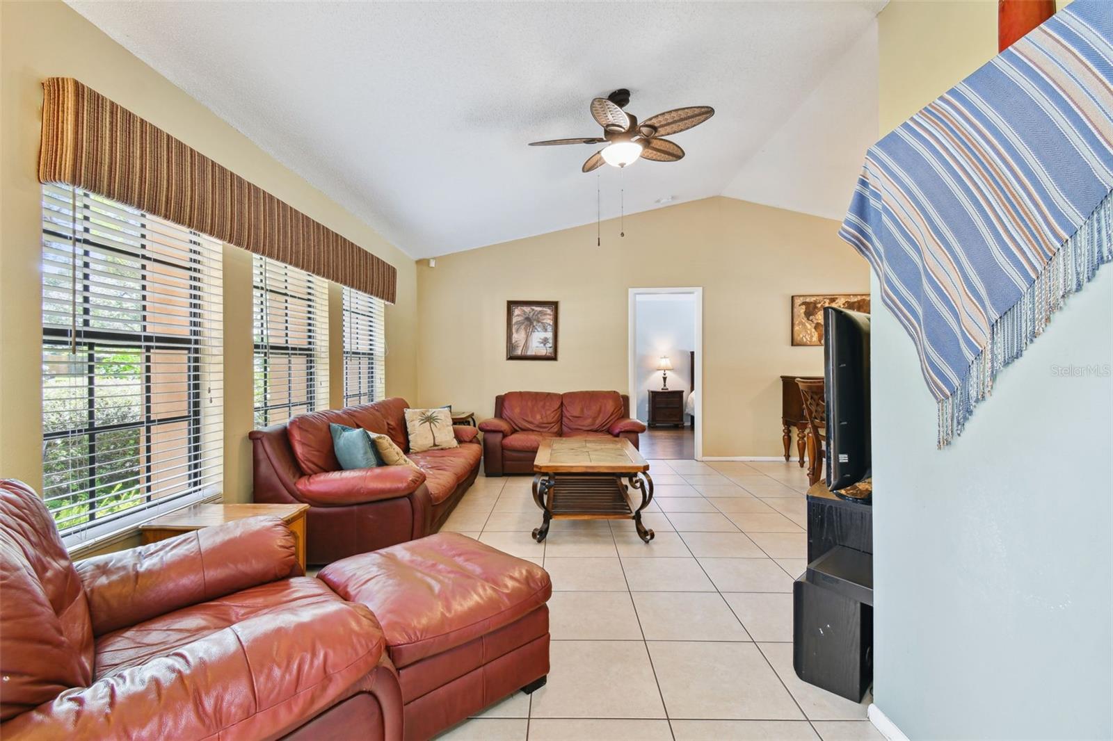 RUSTIC OAKS SECOND ADD - Residential