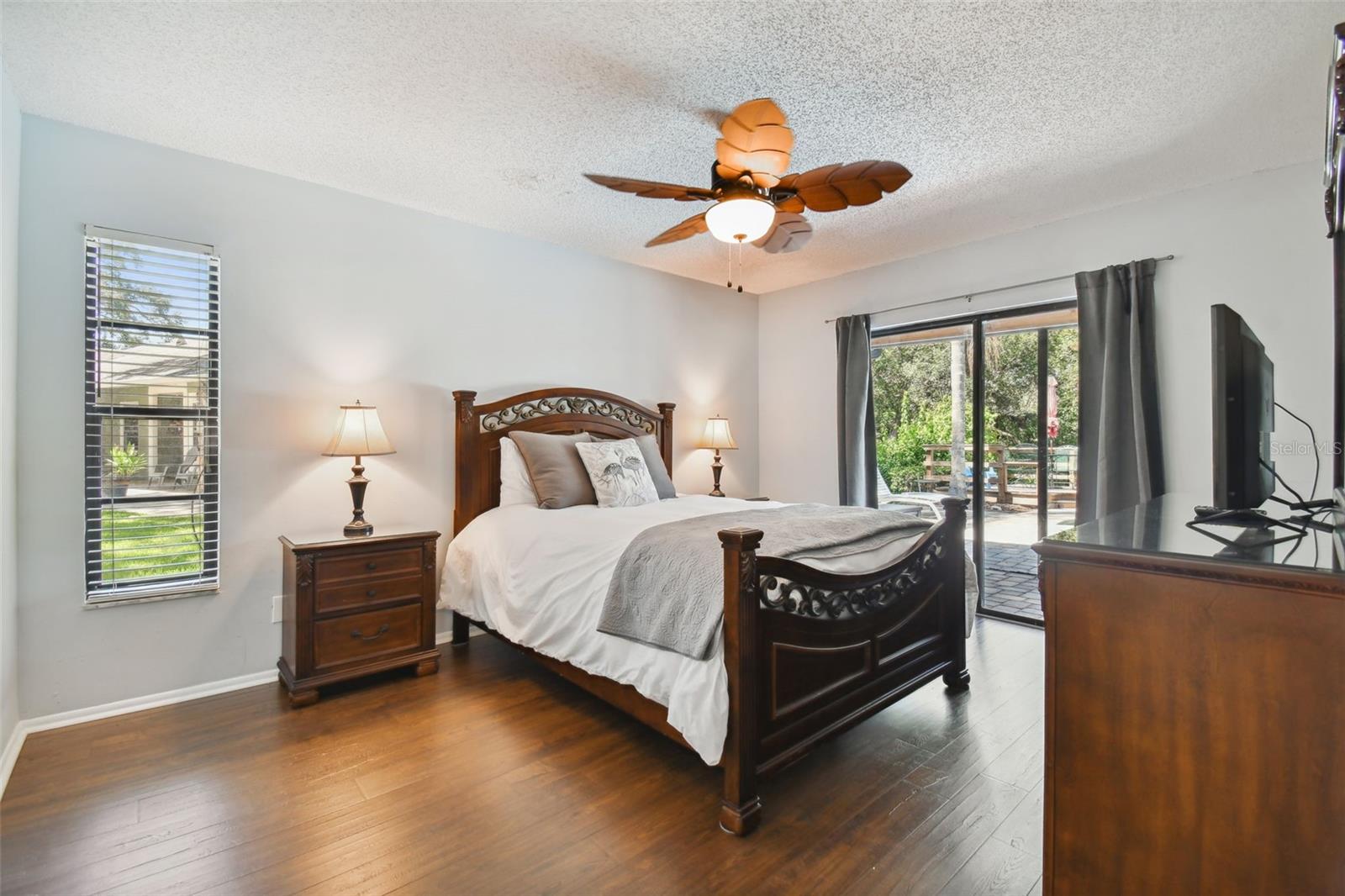 RUSTIC OAKS SECOND ADD - Residential