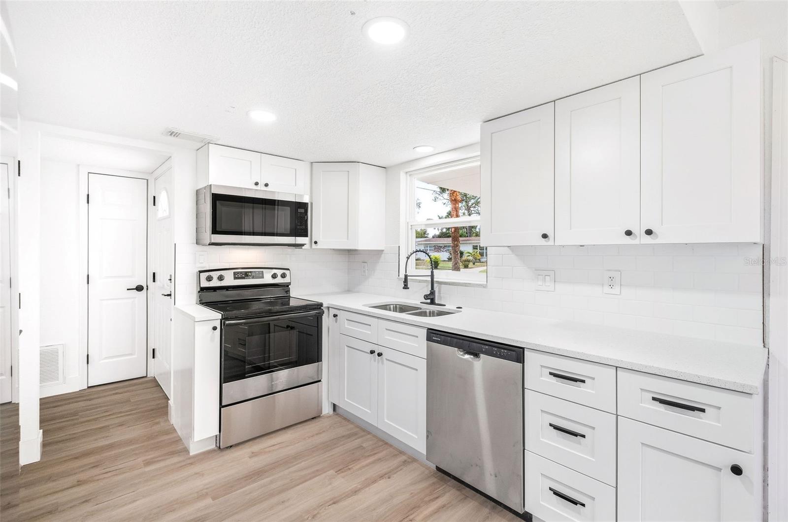 PINE GROVE PARK 02 ADD 01 - Residential