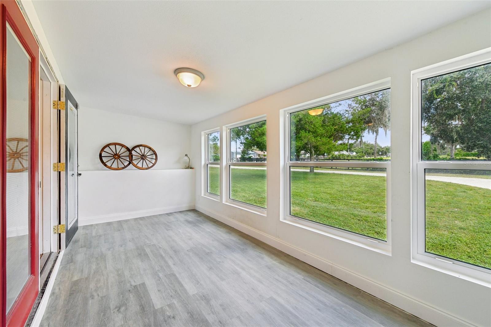 ACREAGE & UNREC - Residential