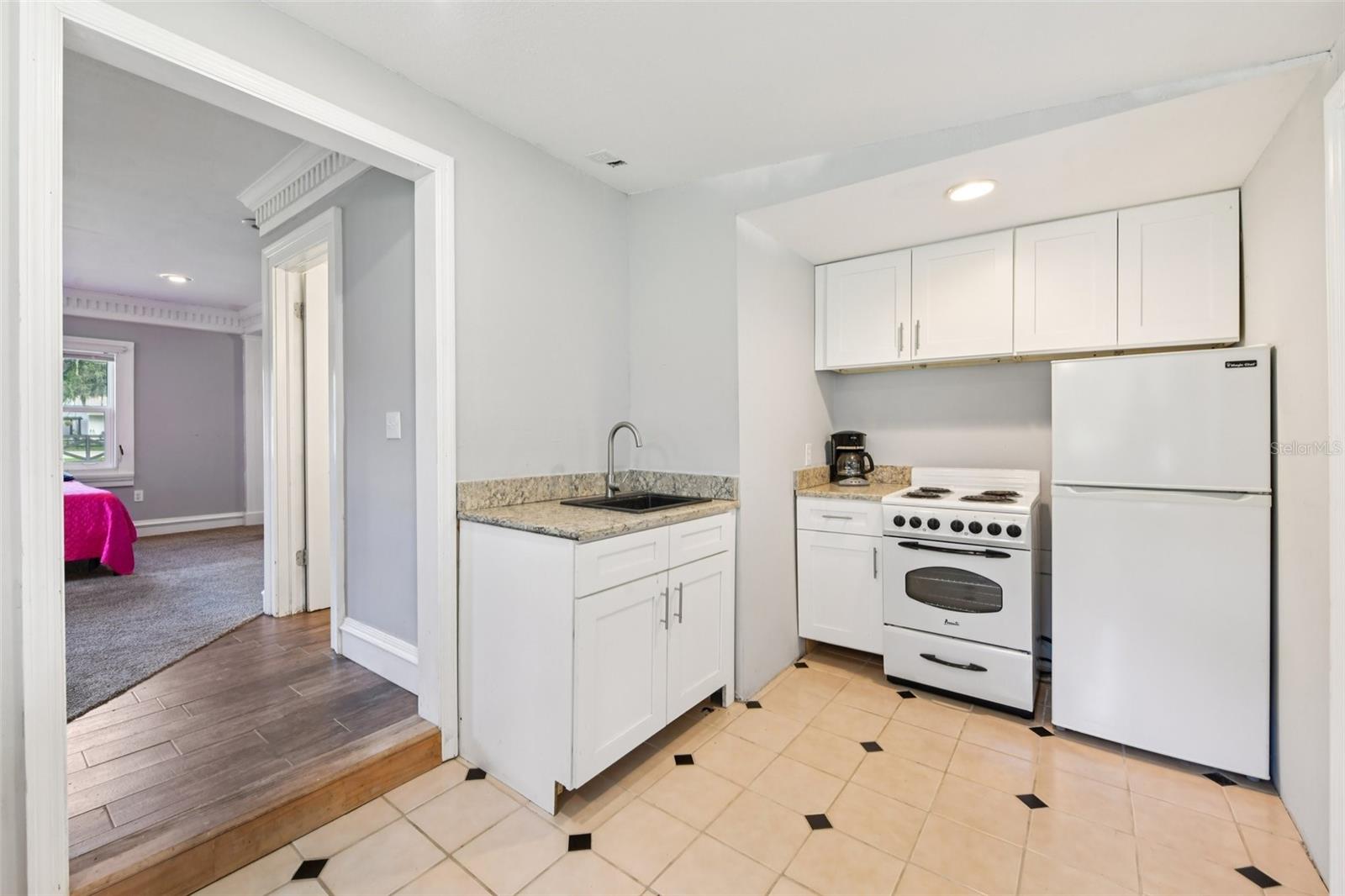 ACREAGE & UNREC - Residential