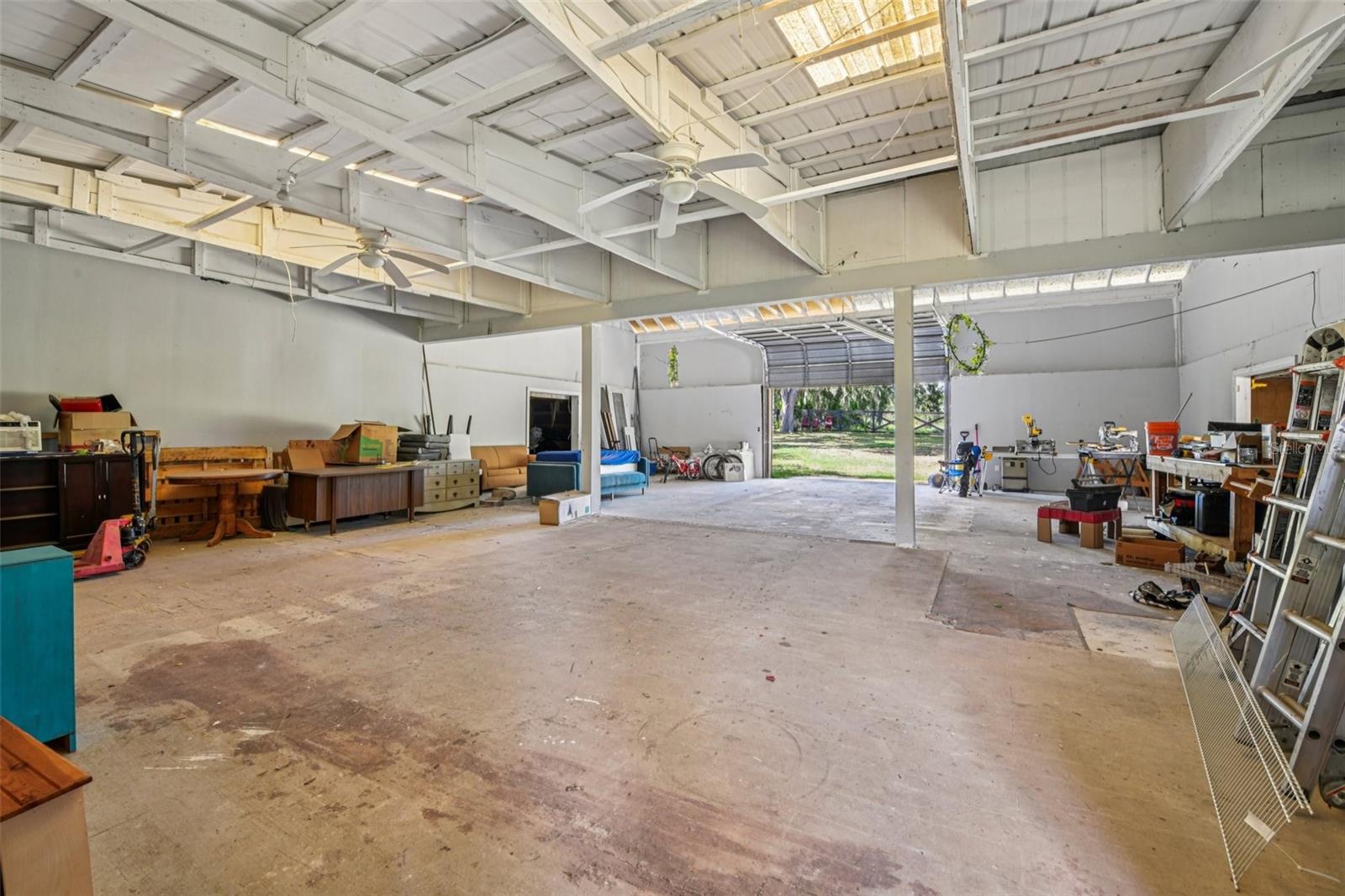 ACREAGE & UNREC - Residential