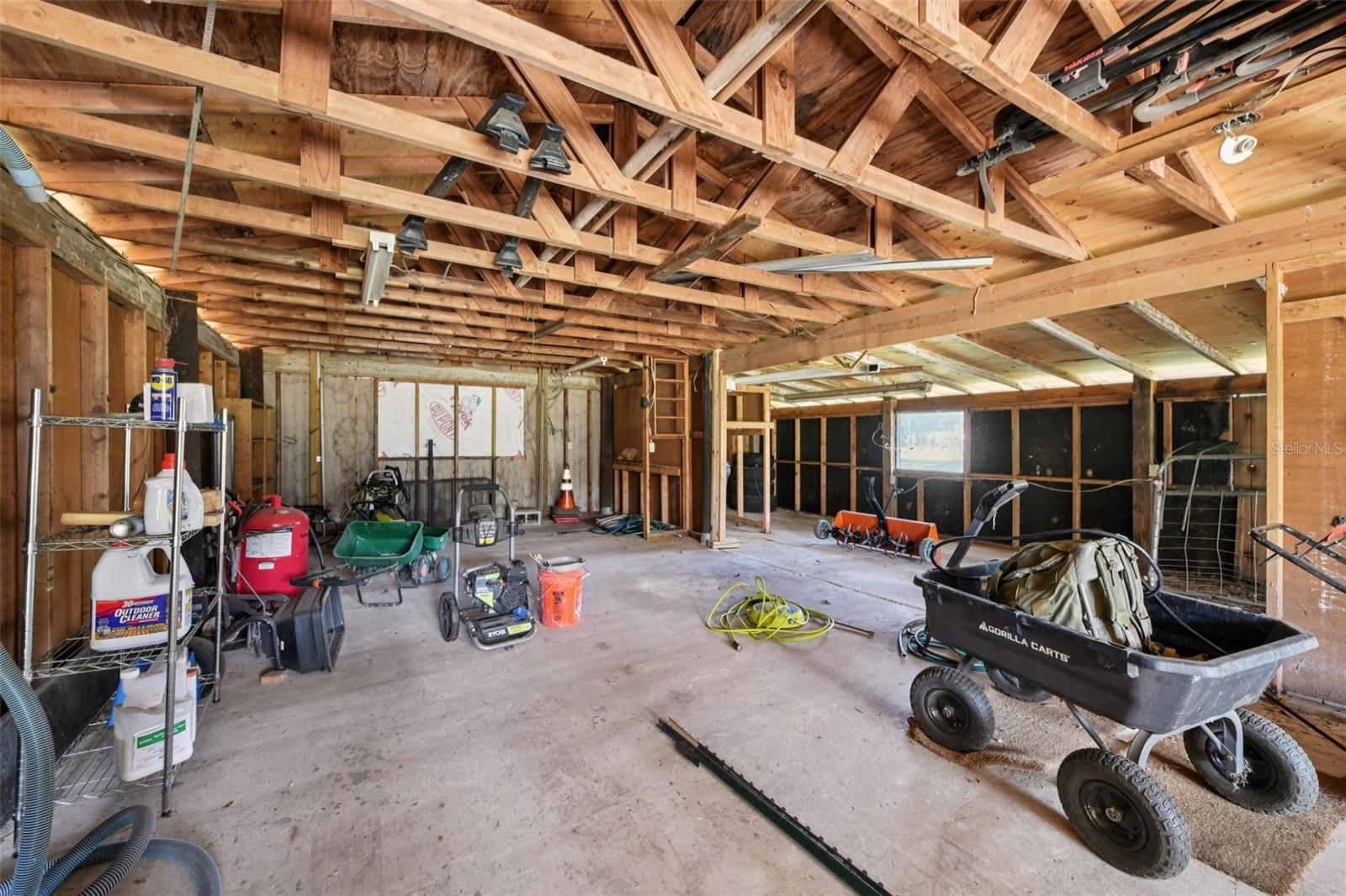 ACREAGE & UNREC - Residential