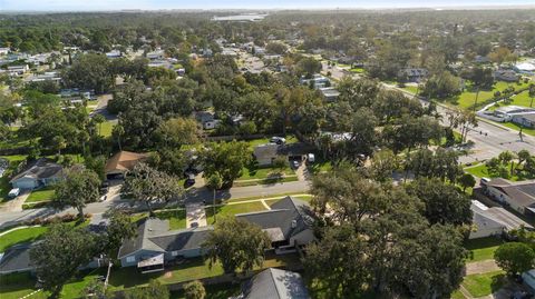 A home in PORT ORANGE