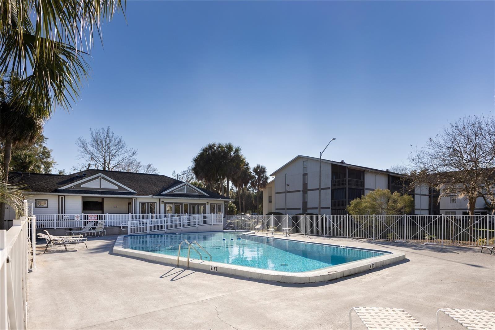 THE OAKS - Residential