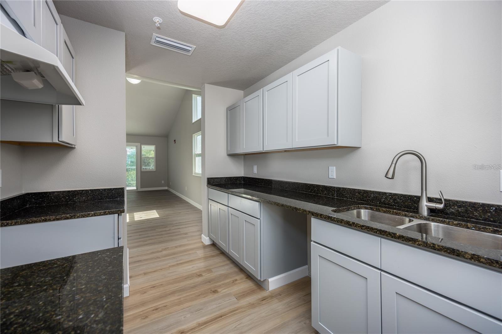 THE OAKS - Residential