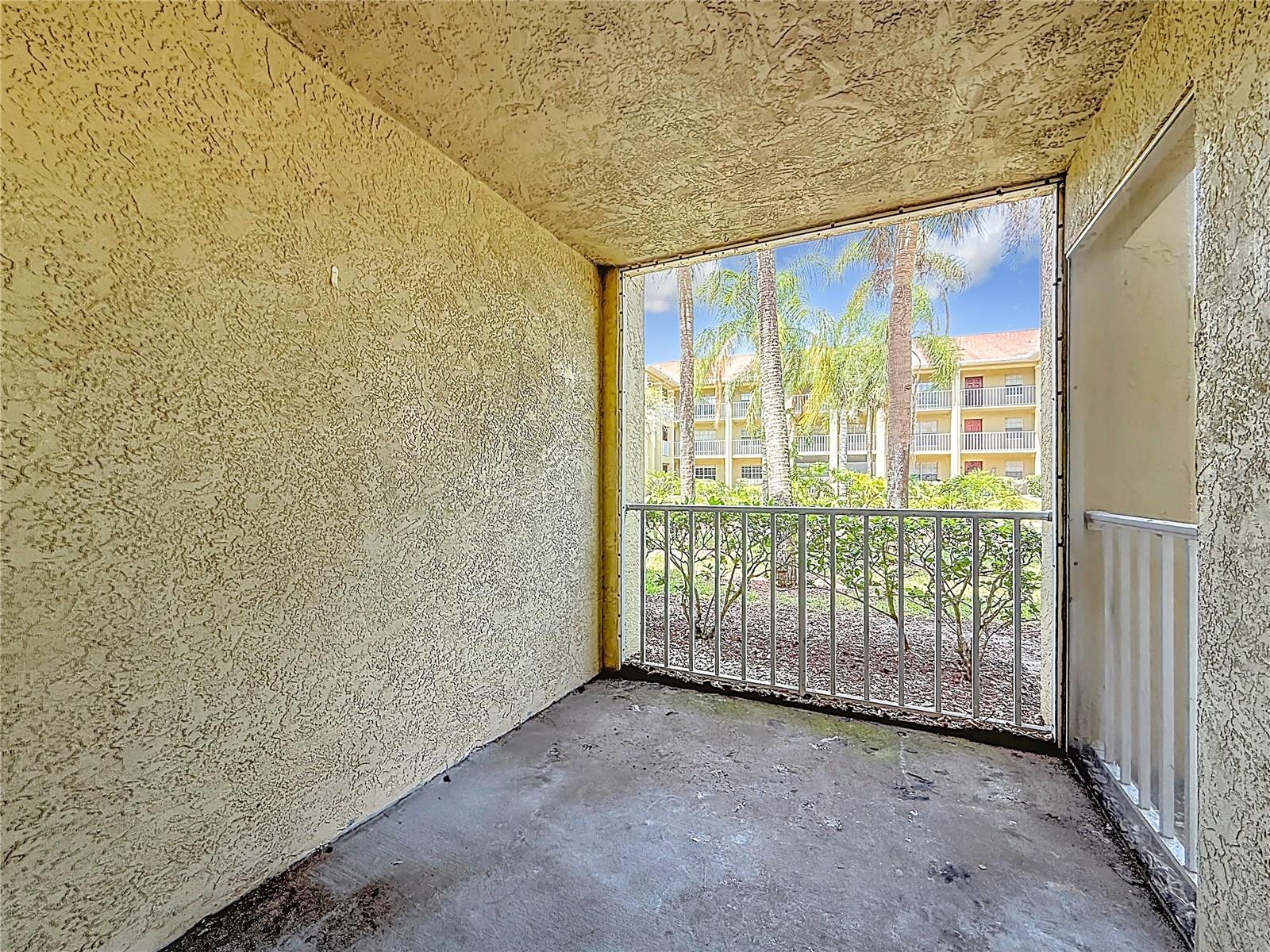 MEADOWLAKE PALM HARBOR CONDO - Residential