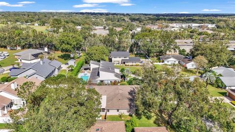 A home in LAKELAND