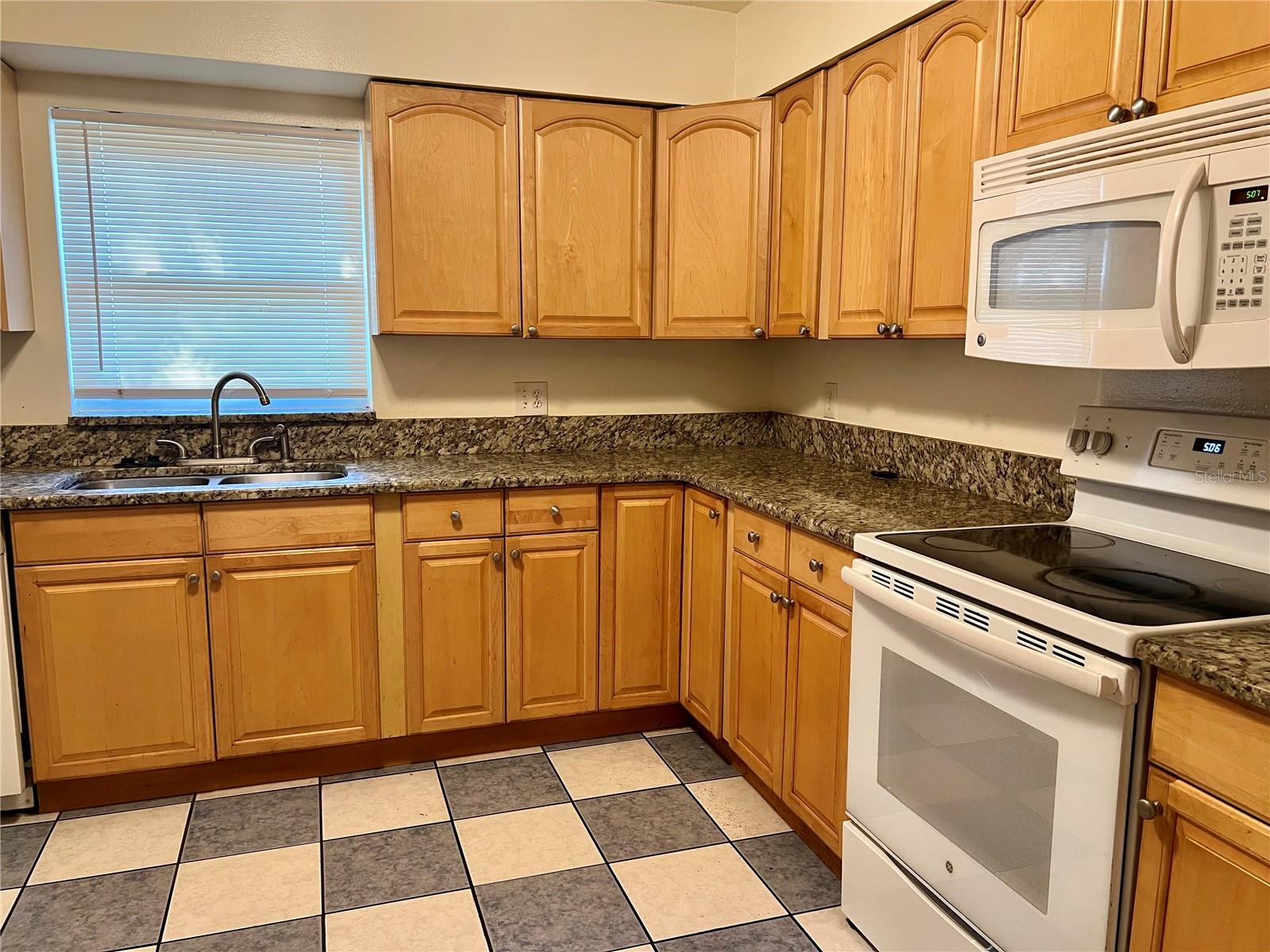TERRACE PARK UNIT 5 REV - Residential