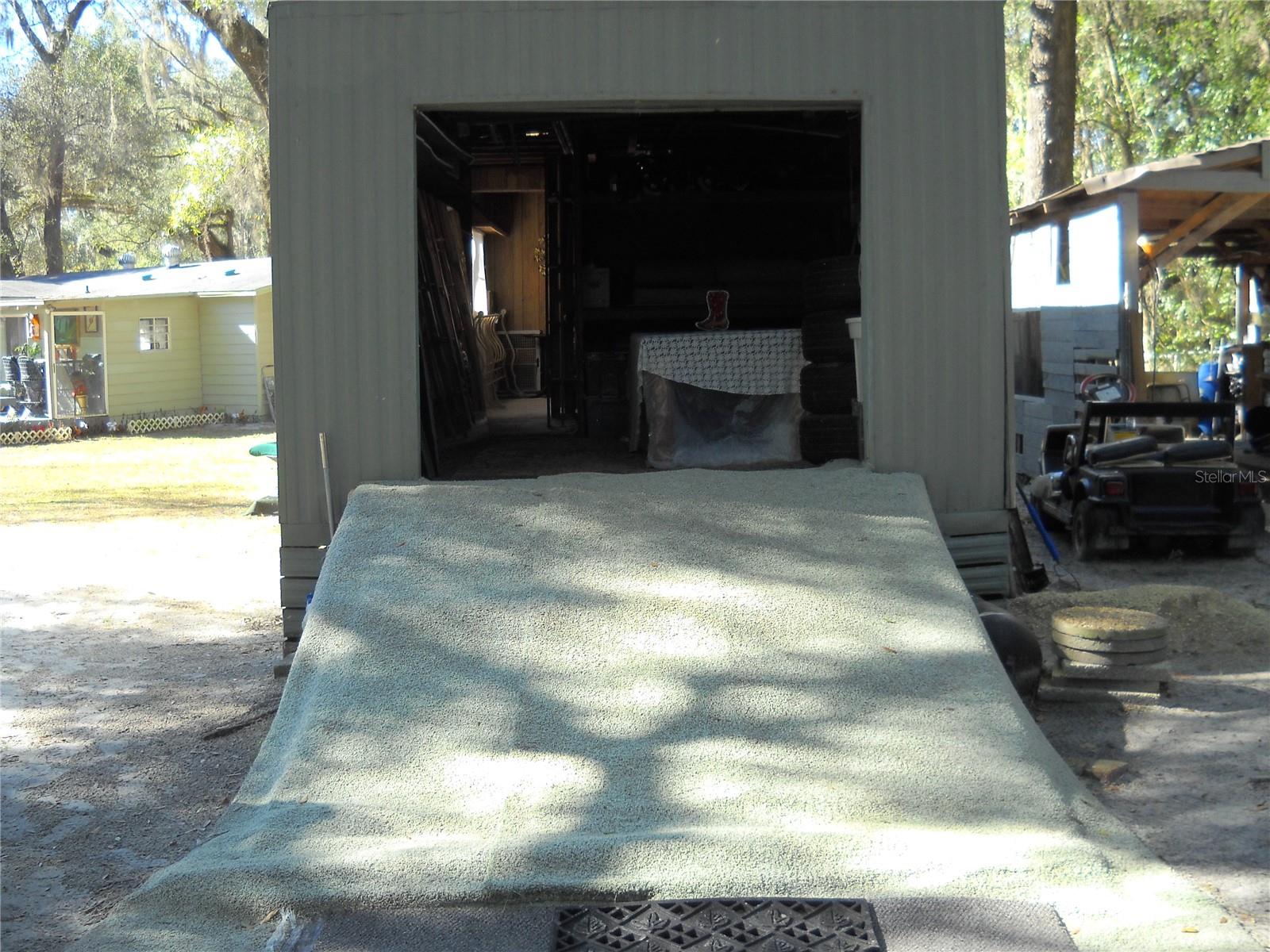 GOLDEN MEADOW FARMS - Residential