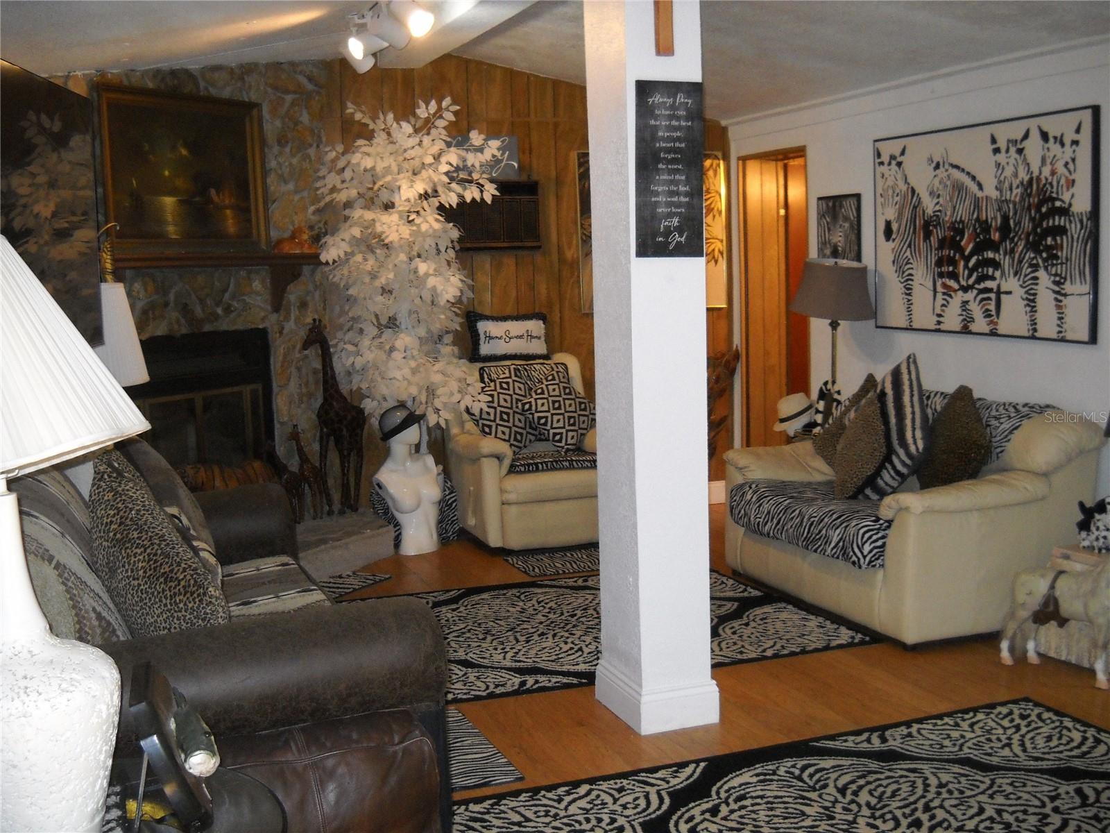 GOLDEN MEADOW FARMS - Residential